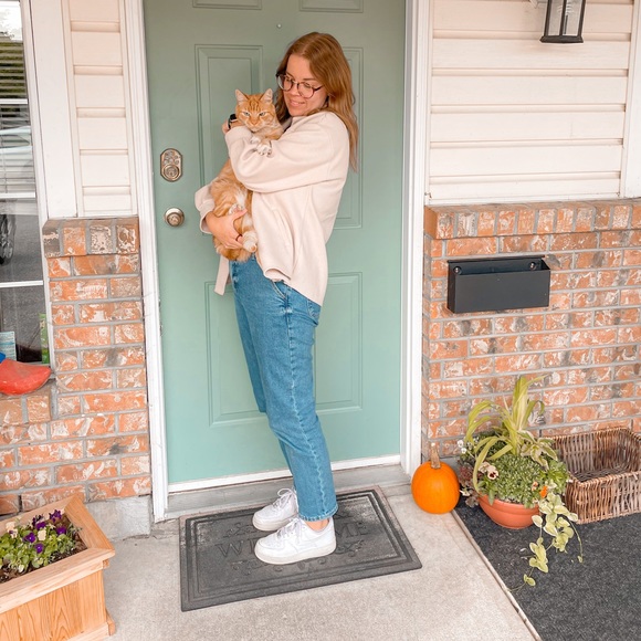 Meet your Posher, Krista - Picture 6 of 6